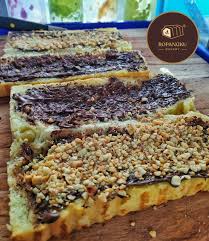 Roti Bakar Kacang Cokelat